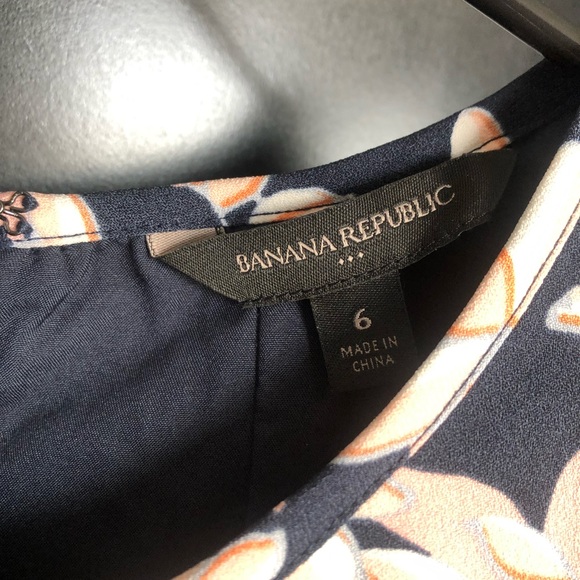 Spring ready top from Banana Republic! - Picture 2 of 6